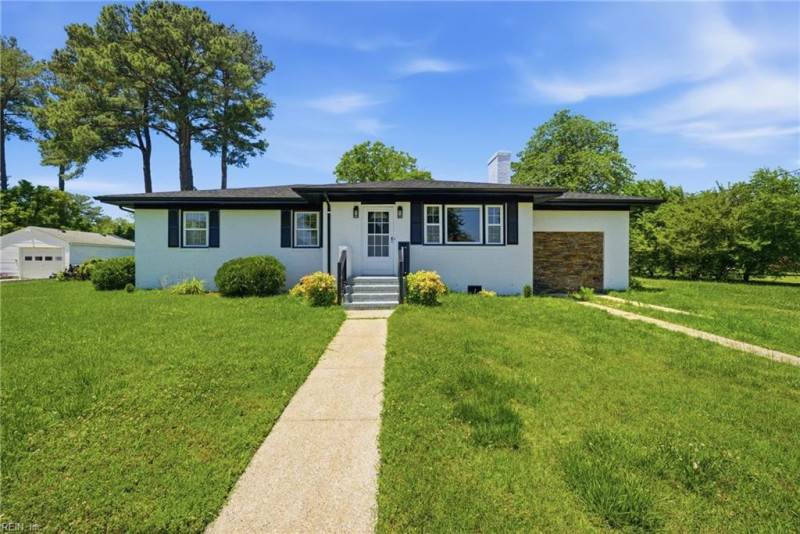 Photo 1 of 33 residential for sale in Portsmouth virginia