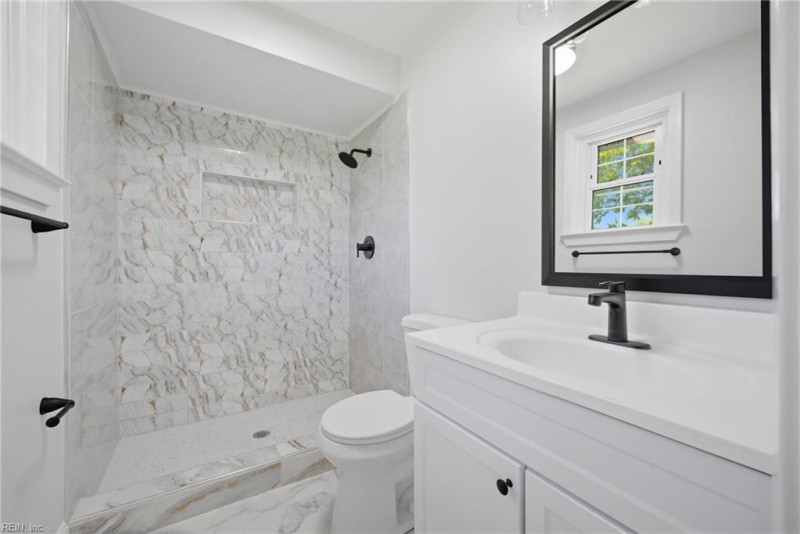 Photo 22 of 33 residential for sale in Portsmouth virginia