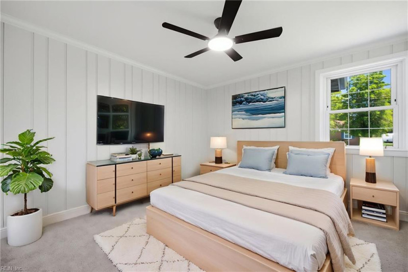 Photo 26 of 33 residential for sale in Portsmouth virginia