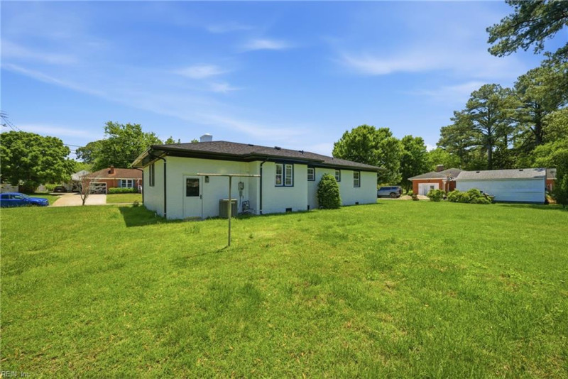 Photo 28 of 33 residential for sale in Portsmouth virginia