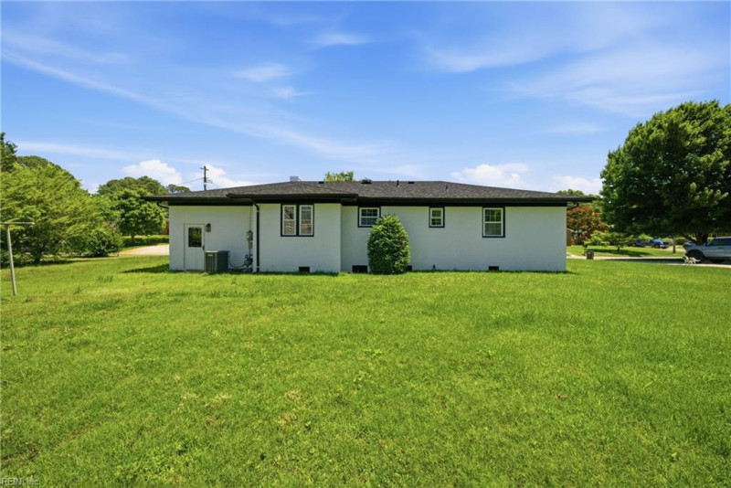 Photo 29 of 33 residential for sale in Portsmouth virginia
