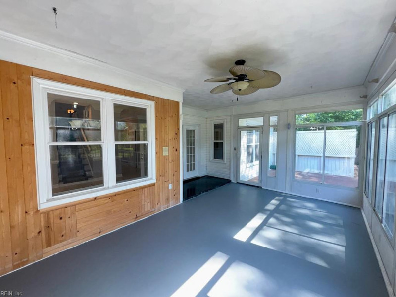 Photo 16 of 32 residential for sale in Chesapeake virginia