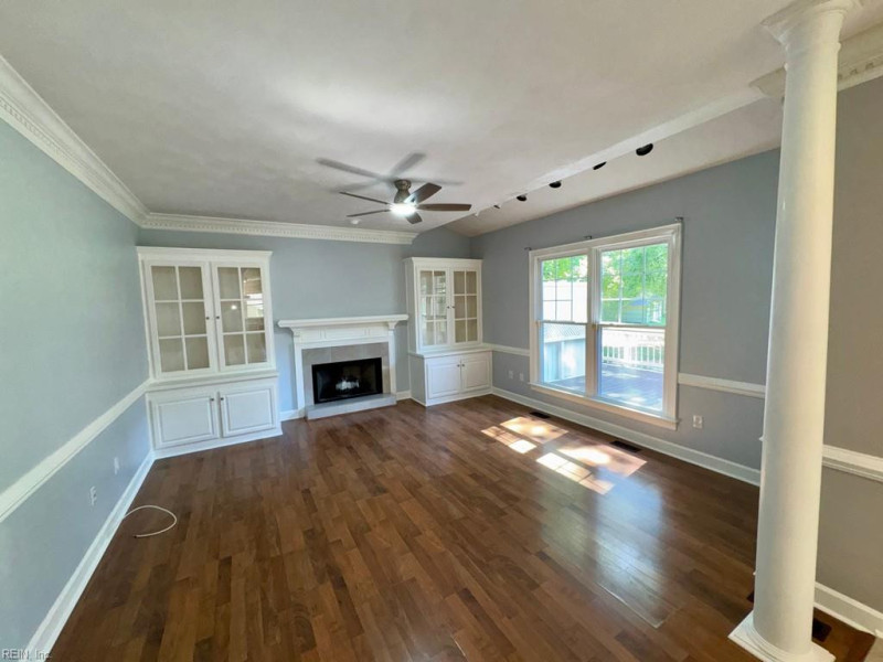 Photo 17 of 32 residential for sale in Chesapeake virginia