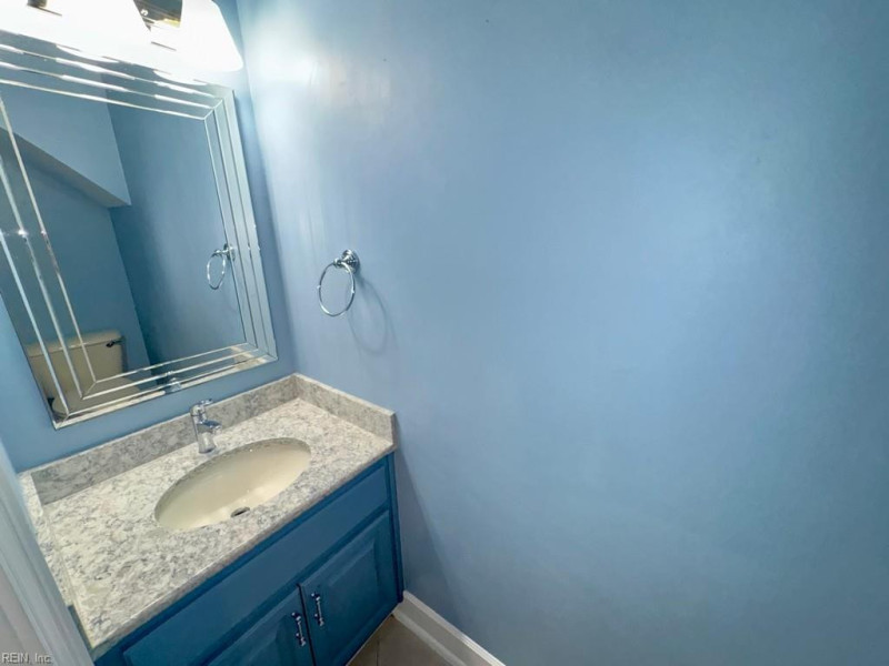 Photo 19 of 32 residential for sale in Chesapeake virginia