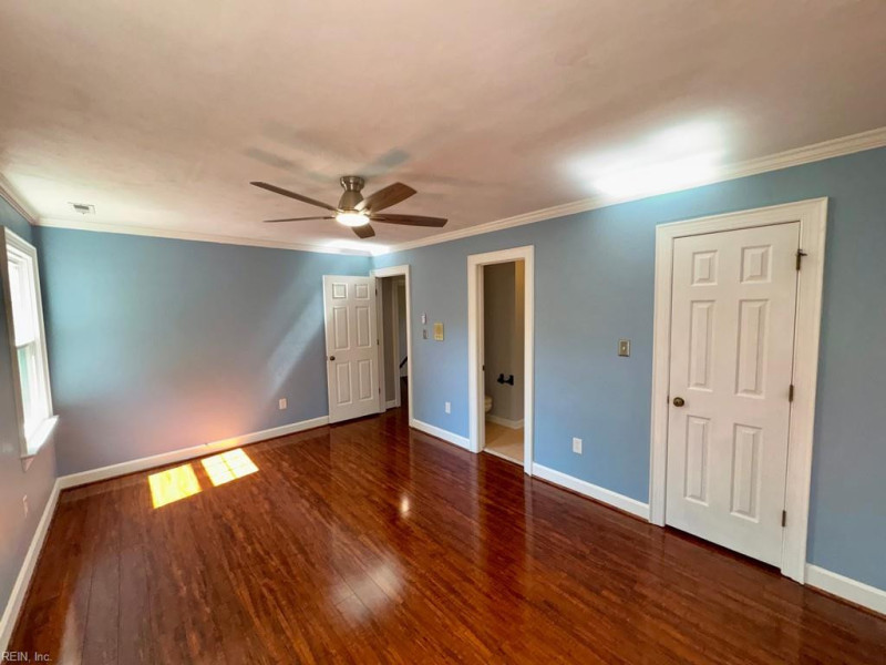 Photo 21 of 32 residential for sale in Chesapeake virginia