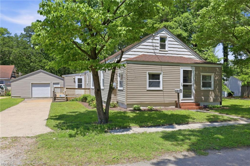Photo 2 of 29 residential for sale in Chesapeake virginia Photo 2 of 29 residential for sale in Chesapeake virginia