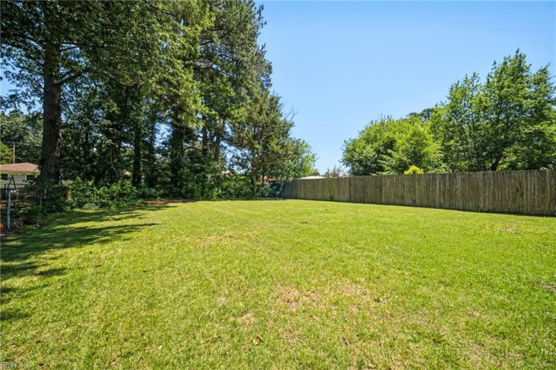 Photo 17 of 20 residential for sale in Chesapeake virginia Photo 17 of 20 residential for sale in Chesapeake virginia