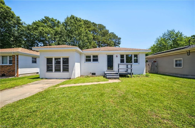 Photo 2 of 20 residential for sale in Chesapeake virginia Photo 2 of 20 residential for sale in Chesapeake virginia
