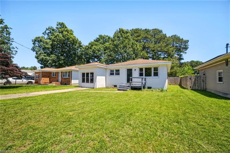 Photo 3 of 20 residential for sale in Chesapeake virginia Photo 3 of 20 residential for sale in Chesapeake virginia