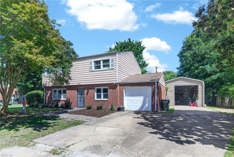 Photo 1 of 36 residential for sale in Hampton virginia