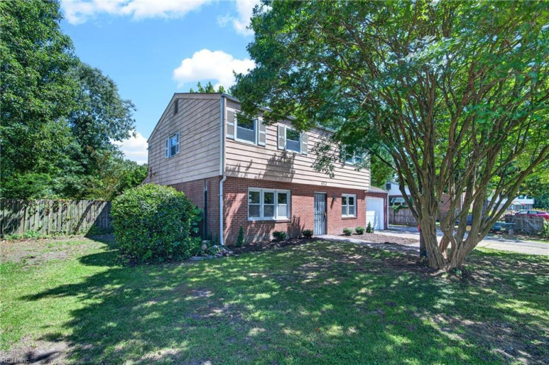 Photo 2 of 36 residential for sale in Hampton virginia