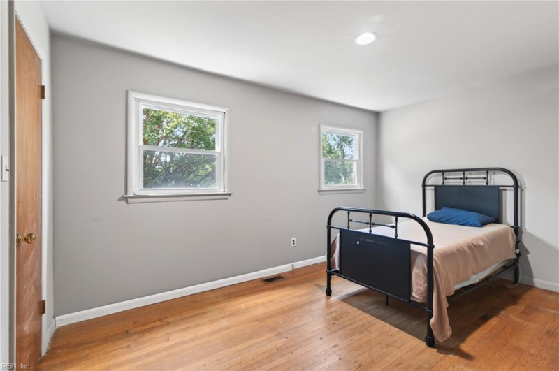 Photo 29 of 36 residential for sale in Hampton virginia