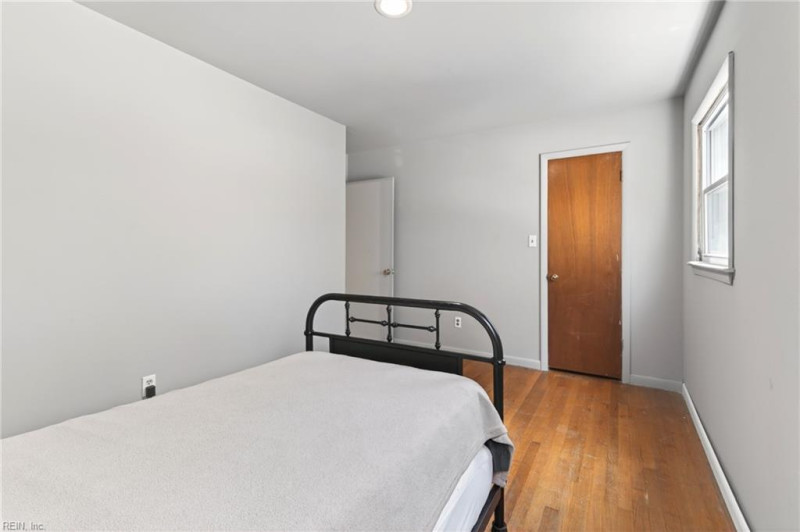 Photo 31 of 36 residential for sale in Hampton virginia
