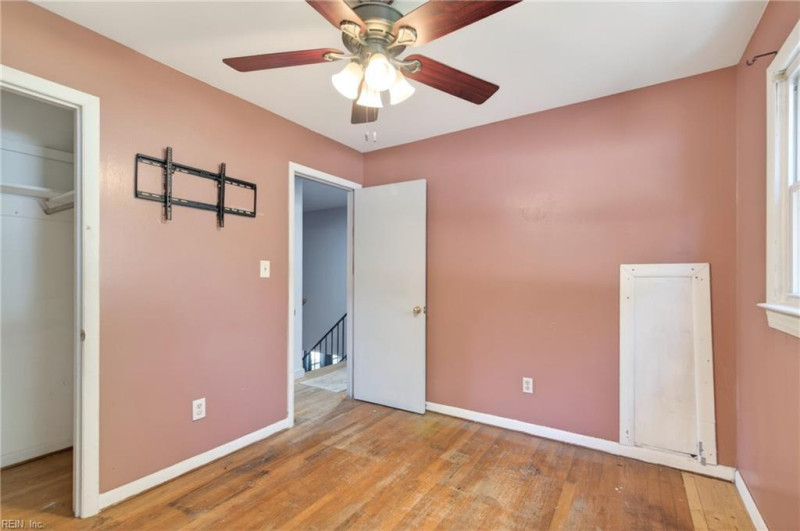 Photo 32 of 36 residential for sale in Hampton virginia