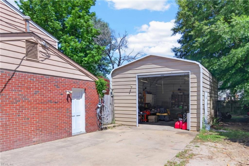 Photo 33 of 36 residential for sale in Hampton virginia