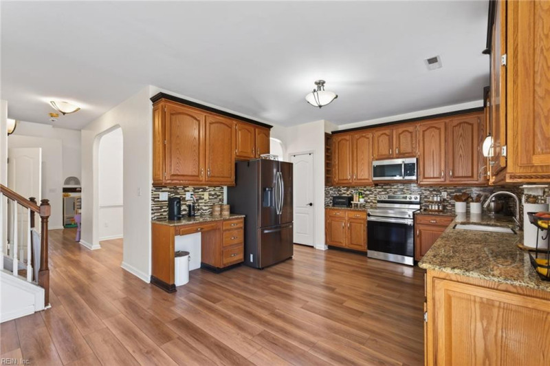 Photo 11 of 42 residential for sale in Suffolk virginia