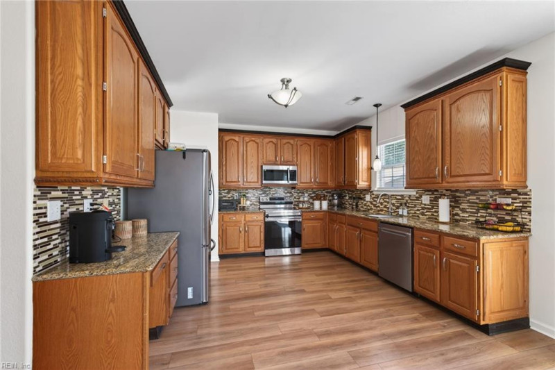 Photo 15 of 42 residential for sale in Suffolk virginia