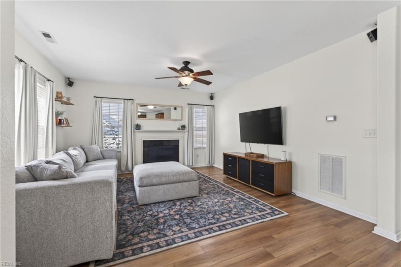 Photo 16 of 42 residential for sale in Suffolk virginia