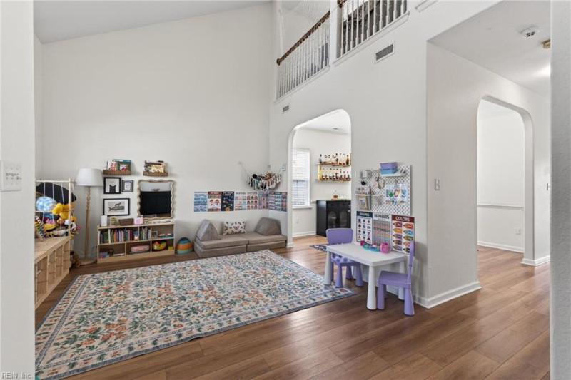 Photo 4 of 42 residential for sale in Suffolk virginia