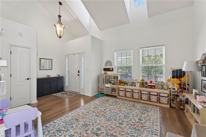 Photo 9 of 42 residential for sale in Suffolk virginia