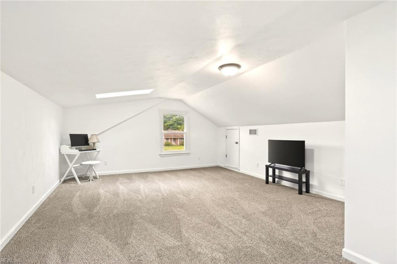 Photo 26 of 36 residential for sale in Suffolk virginia