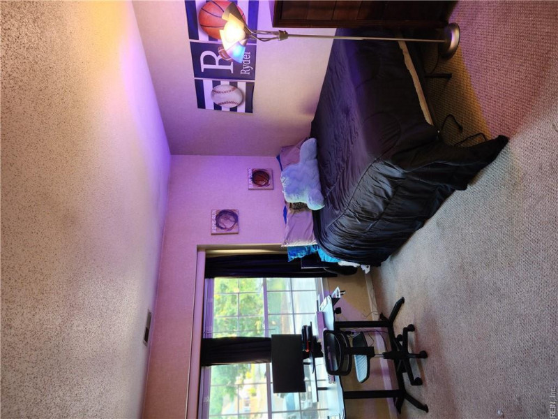 Photo 9 of 12 residential for sale in Chesapeake virginia