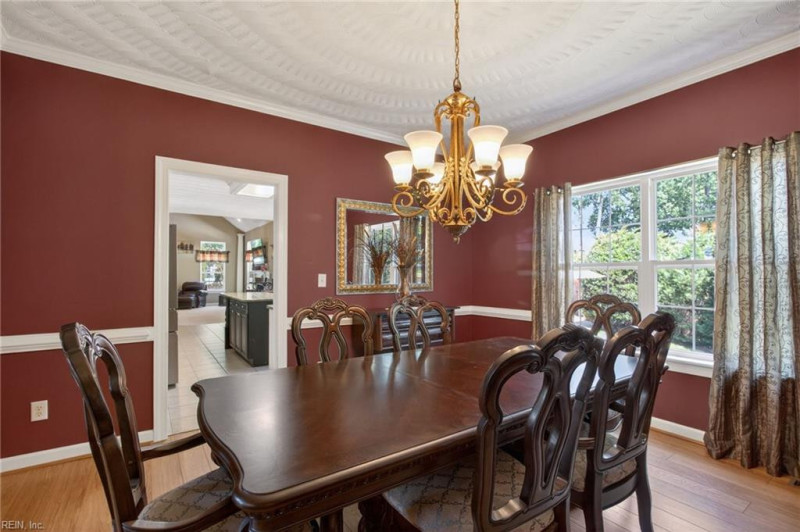 Photo 13 of 50 residential for sale in Chesapeake virginia