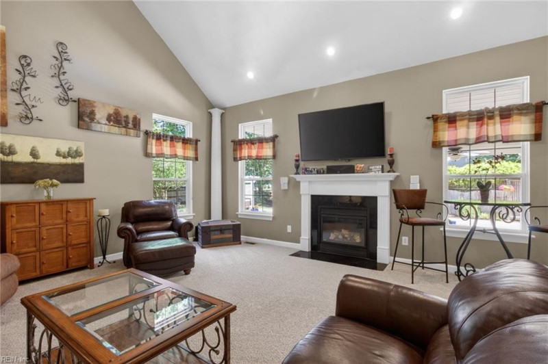 Photo 21 of 50 residential for sale in Chesapeake virginia