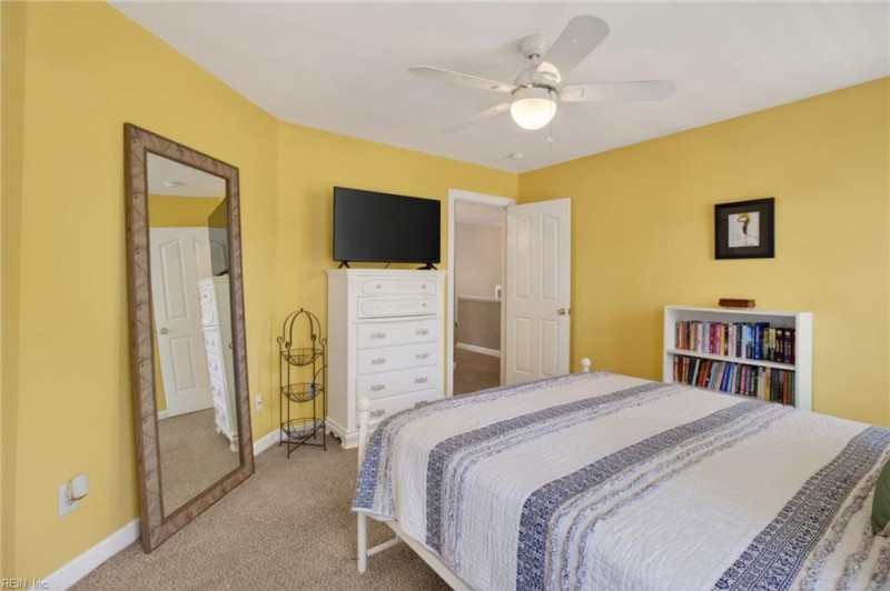 Photo 35 of 50 residential for sale in Chesapeake virginia