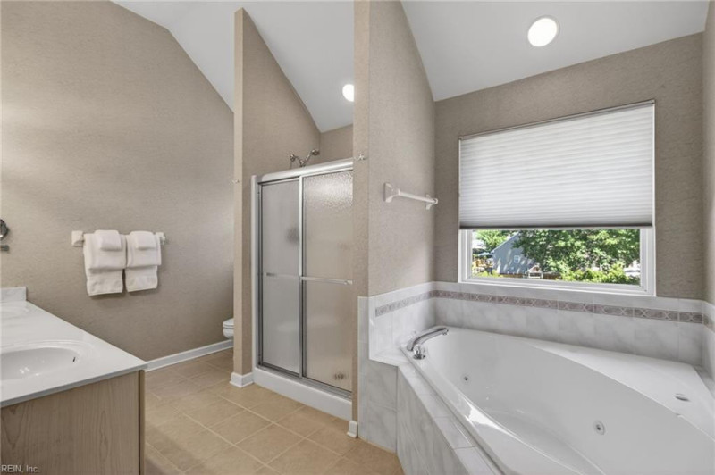 Photo 36 of 50 residential for sale in Chesapeake virginia