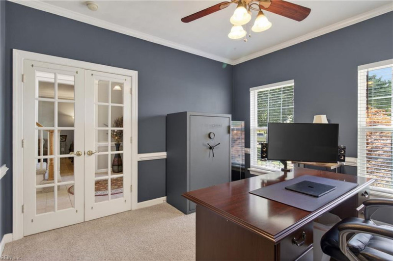 Photo 8 of 50 residential for sale in Chesapeake virginia