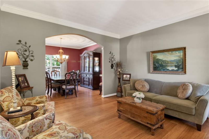 Photo 9 of 50 residential for sale in Chesapeake virginia