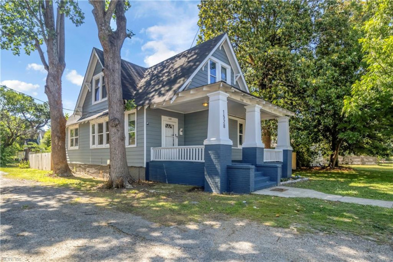 Photo 2 of 28 residential for sale in Portsmouth virginia Photo 2 of 28 residential for sale in Portsmouth virginia