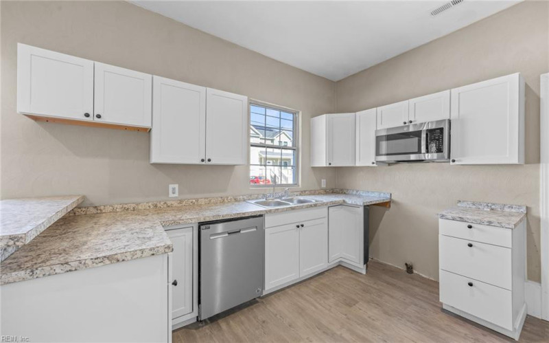 Photo 3 of 15 residential for sale in Portsmouth virginia Photo 3 of 15 residential for sale in Portsmouth virginia