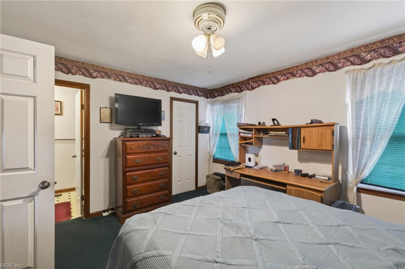 Photo 17 of 22 residential for sale in Virginia Beach virginia