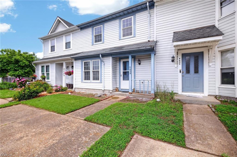 Photo 2 of 22 residential for sale in Virginia Beach virginia