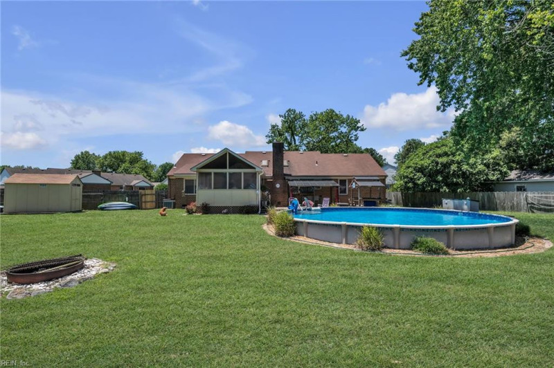 Photo 14 of 50 residential for sale in Chesapeake virginia