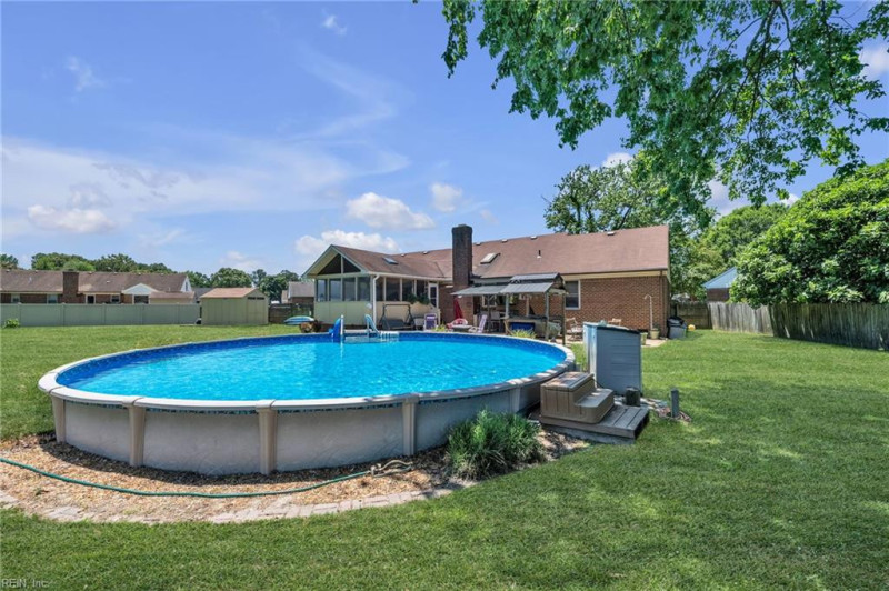 Photo 15 of 50 residential for sale in Chesapeake virginia