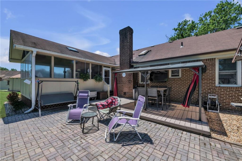 Photo 19 of 50 residential for sale in Chesapeake virginia