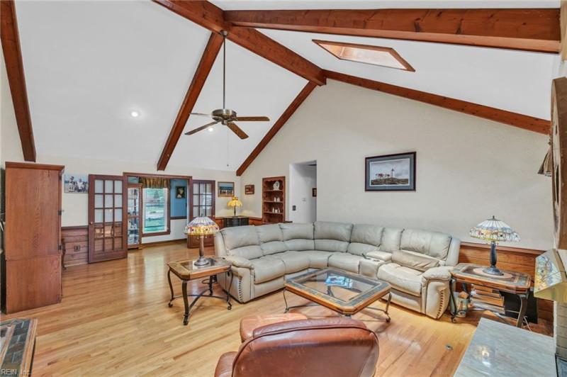 Photo 21 of 50 residential for sale in Chesapeake virginia