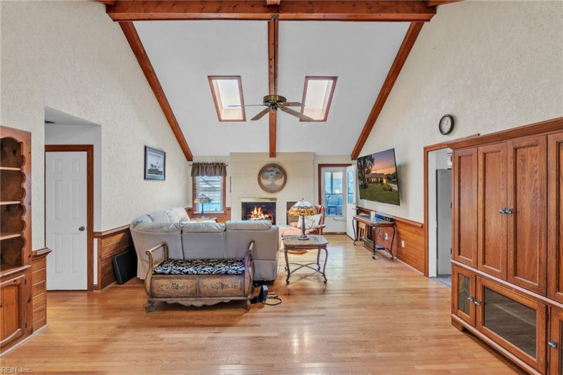 Photo 22 of 50 residential for sale in Chesapeake virginia