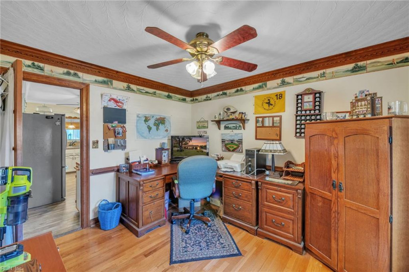 Photo 25 of 50 residential for sale in Chesapeake virginia
