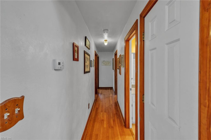 Photo 27 of 50 residential for sale in Chesapeake virginia