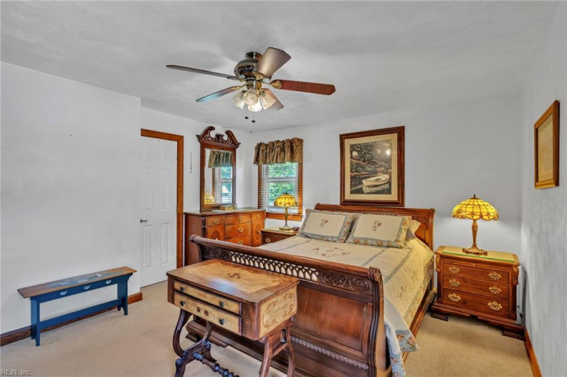 Photo 32 of 50 residential for sale in Chesapeake virginia