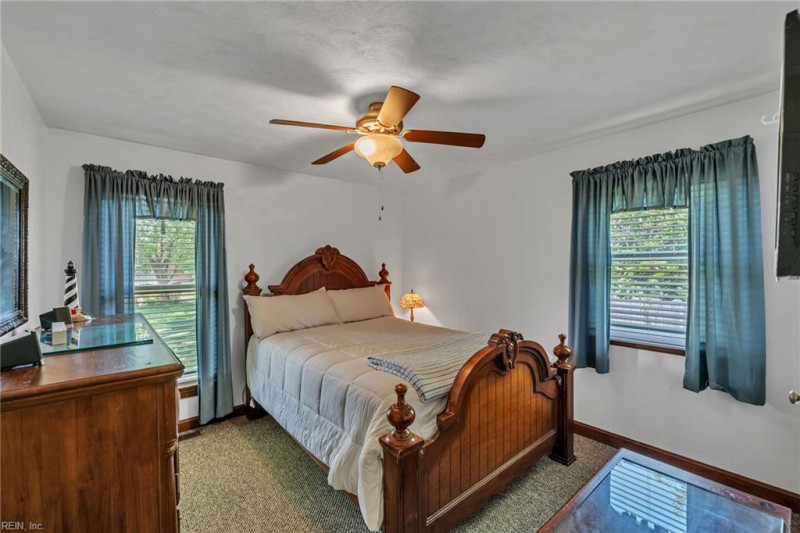 Photo 33 of 50 residential for sale in Chesapeake virginia