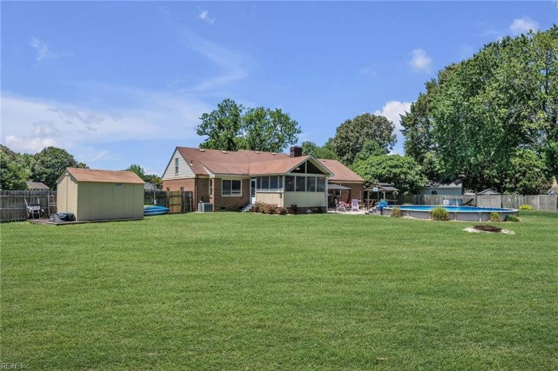 Photo 5 of 50 residential for sale in Chesapeake virginia