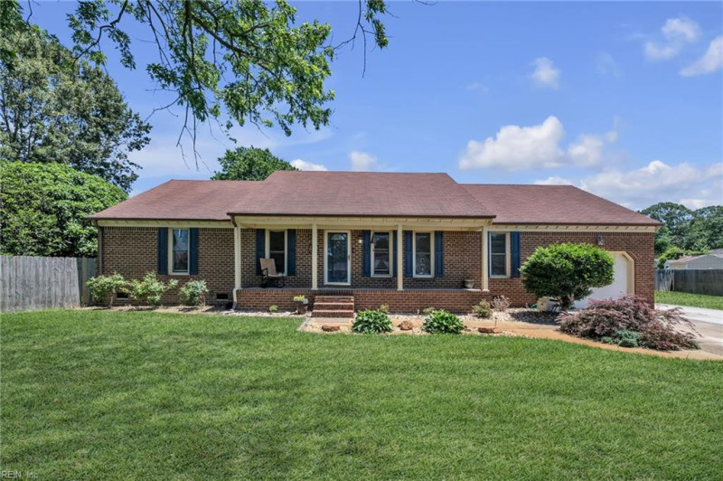 Photo 8 of 50 residential for sale in Chesapeake virginia
