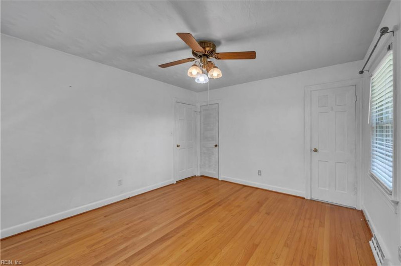 Photo 32 of 35 residential for sale in Chesapeake virginia Photo 32 of 35 residential for sale in Chesapeake virginia