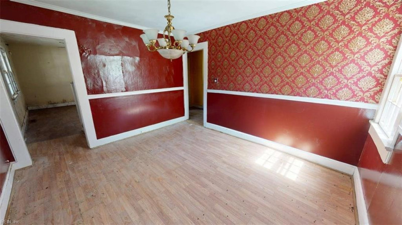 Photo 13 of 50 residential for sale in Portsmouth virginia