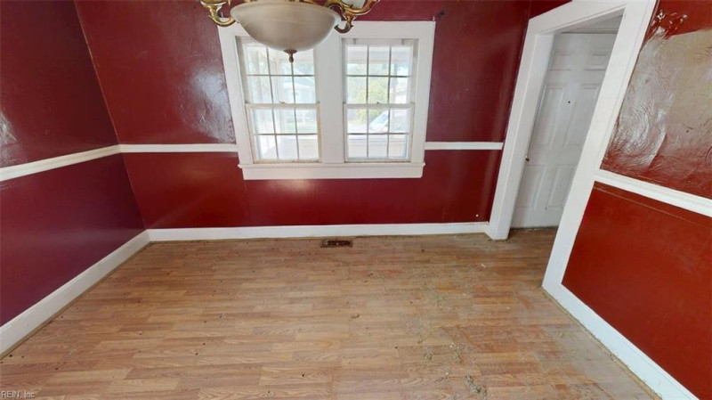 Photo 15 of 50 residential for sale in Portsmouth virginia
